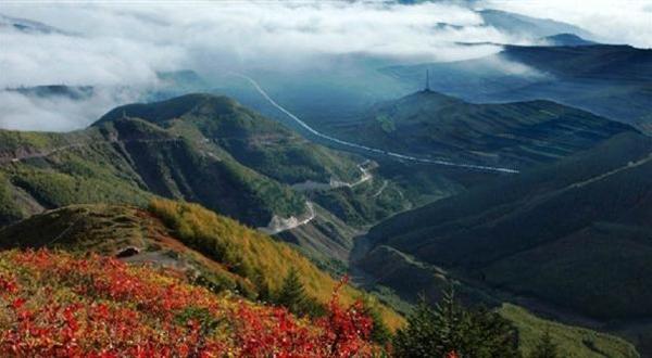 旷世清幽六盘山 当心遭遇"鬼门关"